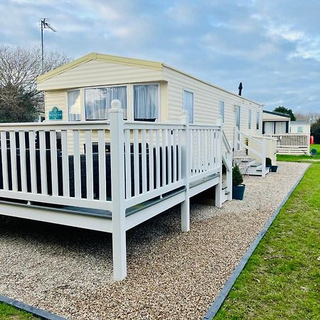 Shell Beach Holiday Home Mersea Coopers Beach East Mersea Exterior photo